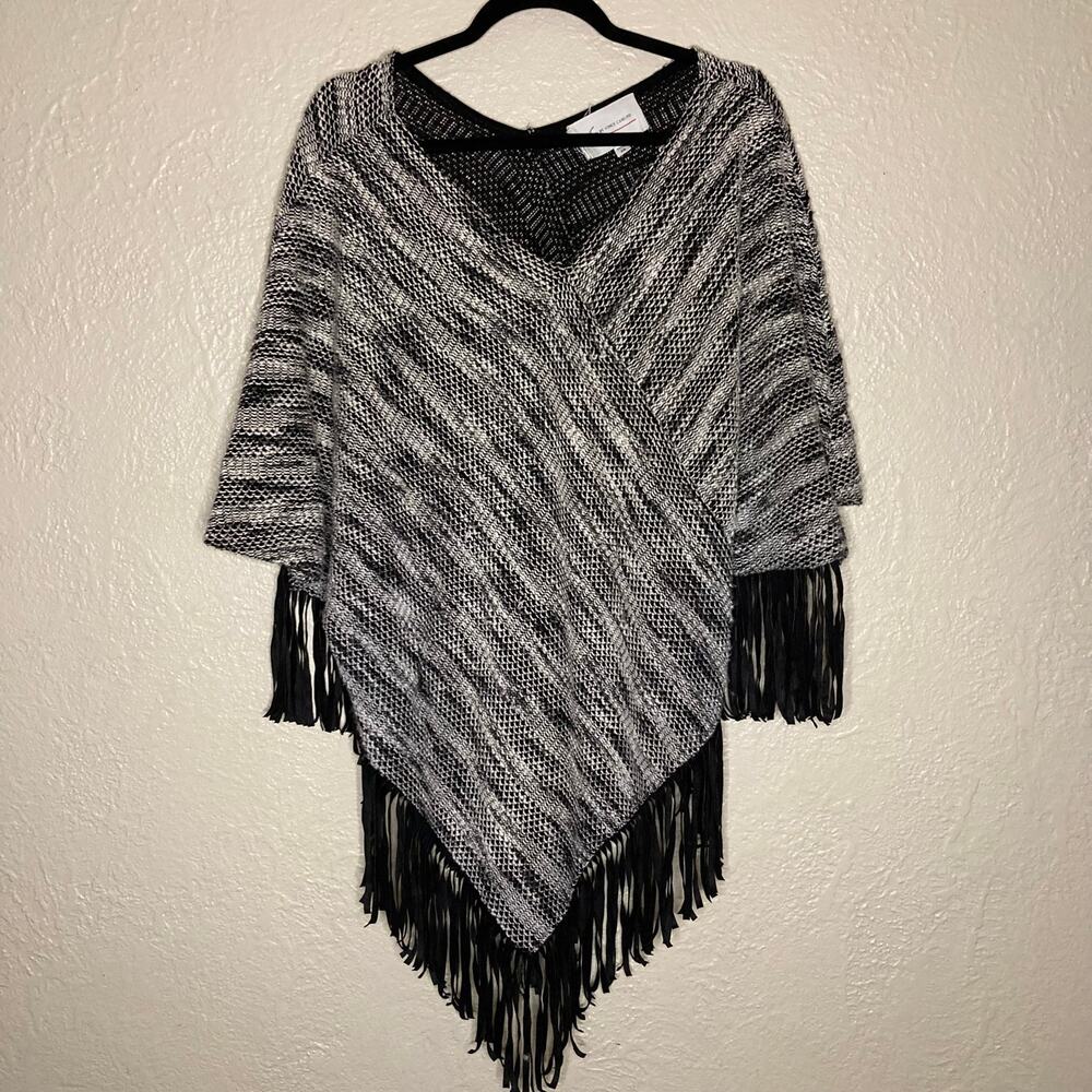 Two by Vince Camuto Black and White Fringe Poncho Sweater Size S/M